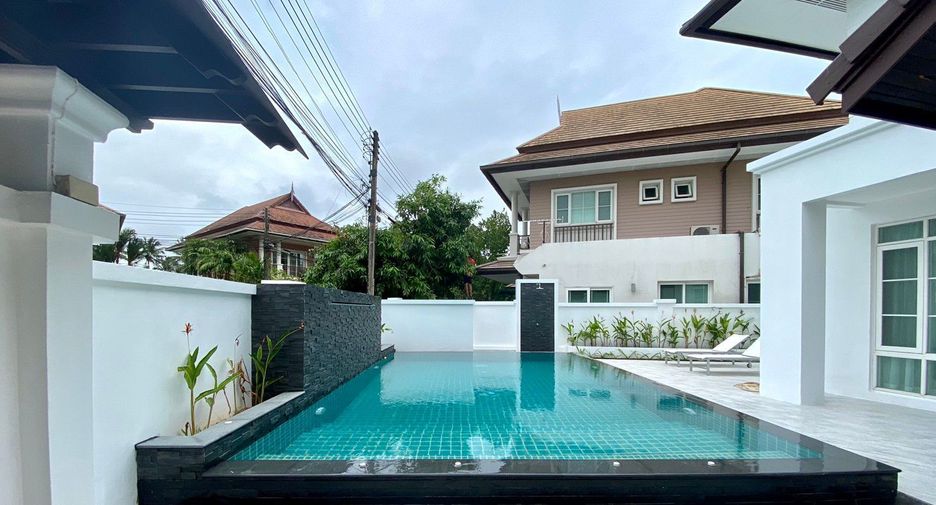 À vendre et à louer 4 chambres villa à Mueang Phuket, Phuket