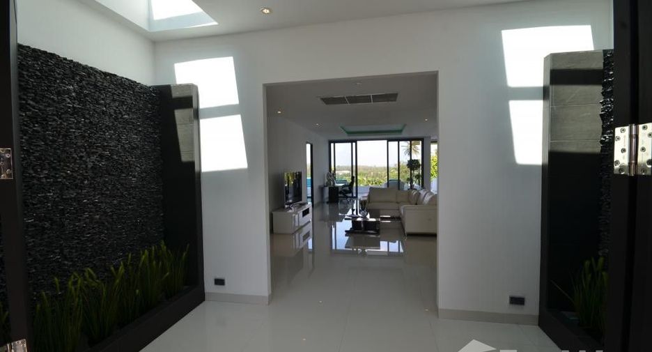 For rent 3 bedrooms condo in Thalang, Phuket