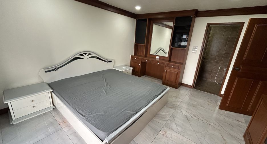 ขาย 3 ห้องนอน คอนโด ใน วัฒนา, กรุงเทพฯ
