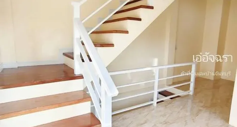 Reihenhaus zum Kauf mit 2 Zimmer in Khlung, Chanthaburi
