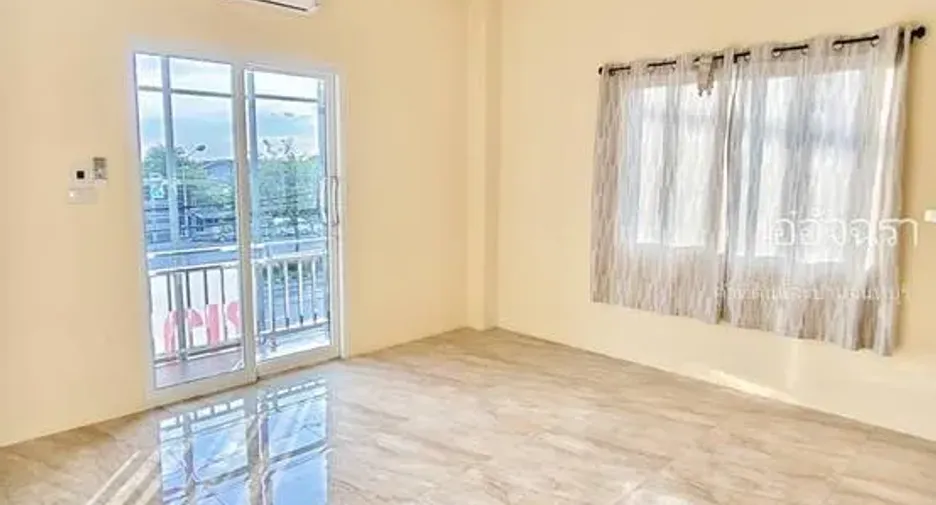 Reihenhaus zum Kauf mit 2 Zimmer in Khlung, Chanthaburi