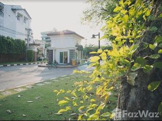 Продажа 3 спальни таунхаус в Лат Пхрао, Бангкок