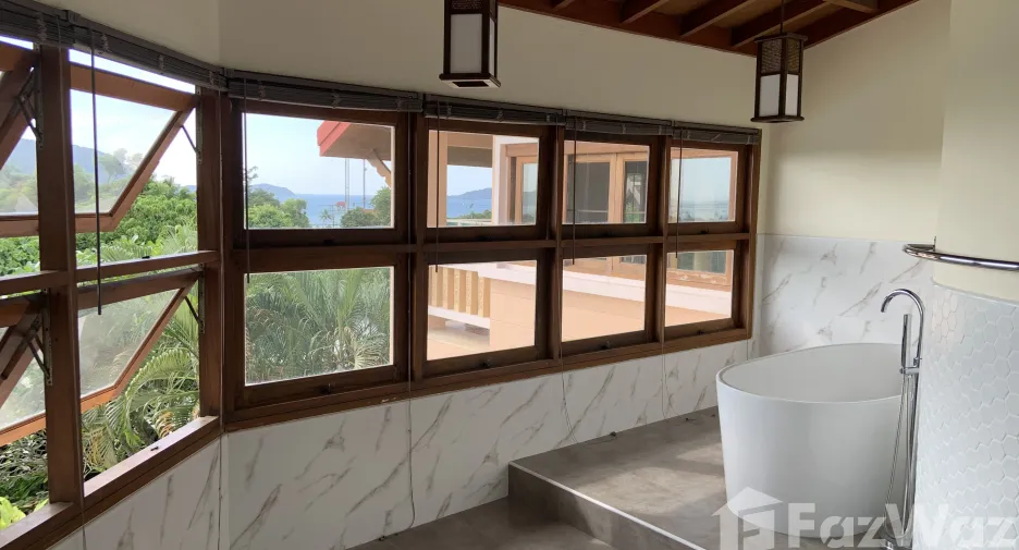 For sale そして for rent 6 ベッドルーム villa in Mueang Phuket, Phuket