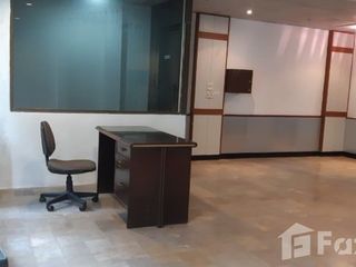 Reihenhaus zum Kauf und zur Miete mit 9 Zimmer in Watthana, Bangkok