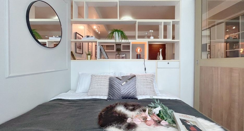 For sale 1 bed condo in Phra Khanong, Bangkok