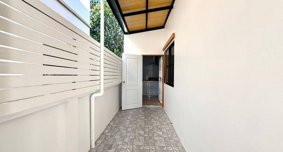 For sale 4 bedrooms house in Nong Chok, Bangkok
