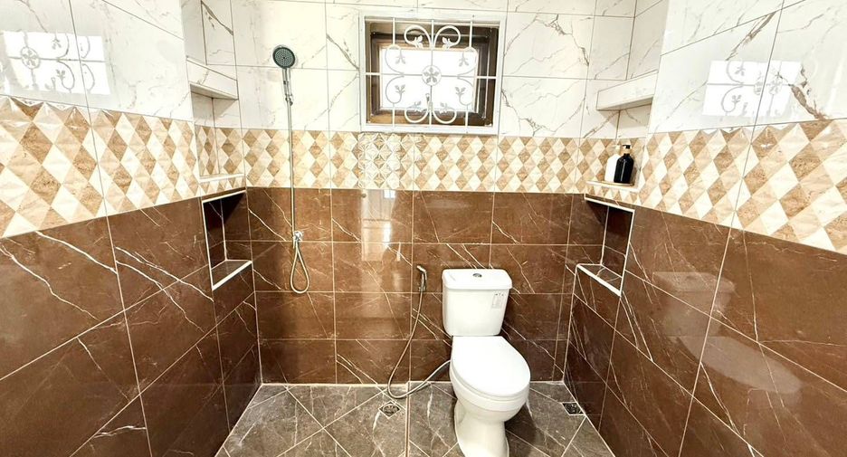 For sale 4 bedrooms house in Nong Chok, Bangkok