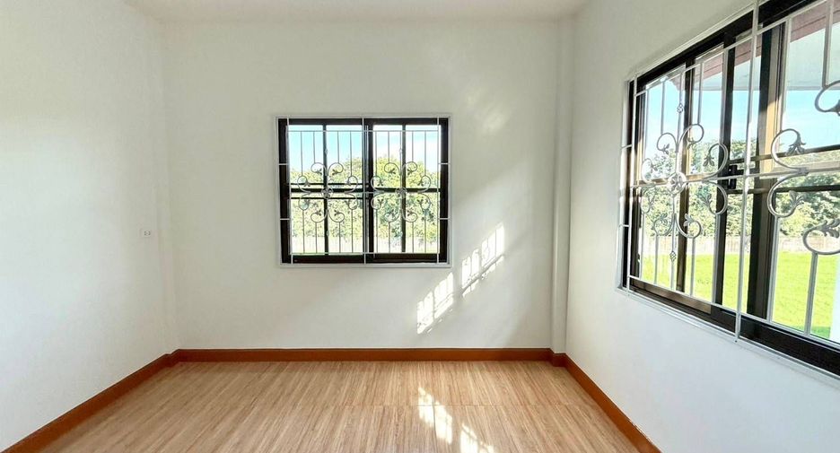 For sale 4 bedrooms house in Nong Chok, Bangkok