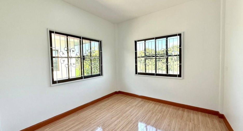 For sale 4 bedrooms house in Nong Chok, Bangkok