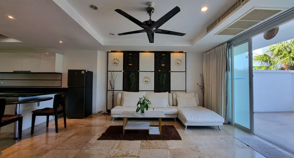 For sale and for rent 2 bedrooms condo in Mueang Phuket, Phuket