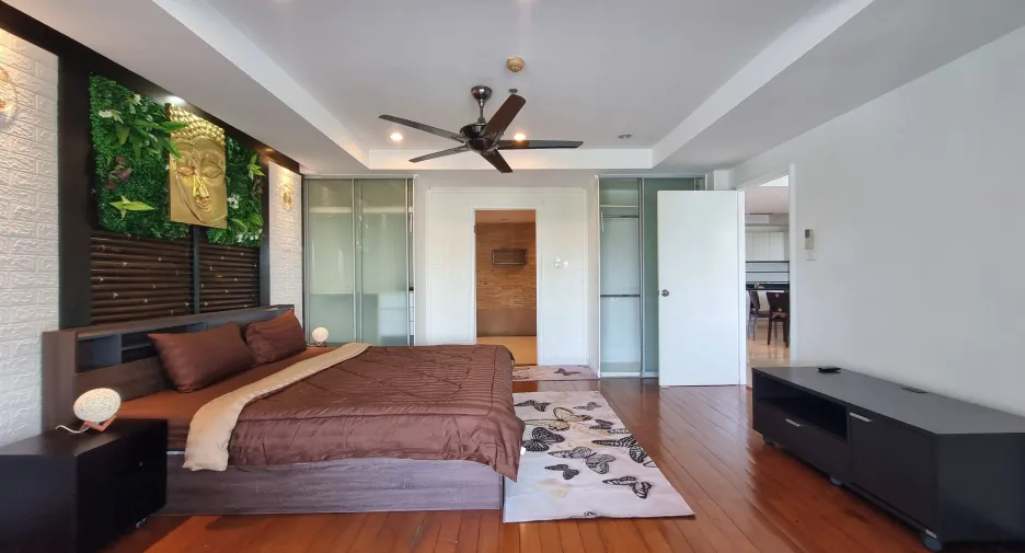 For sale and for rent 2 bedrooms condo in Mueang Phuket, Phuket