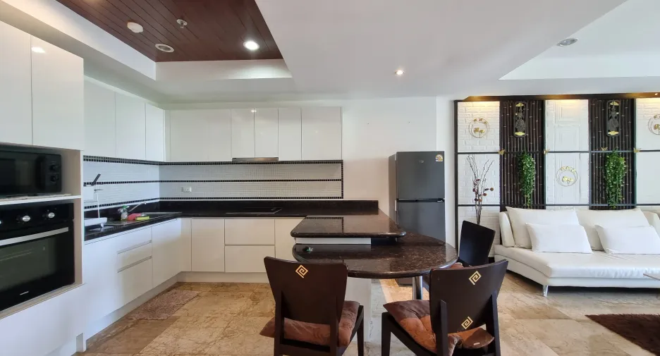 For sale and for rent 2 bedrooms condo in Mueang Phuket, Phuket