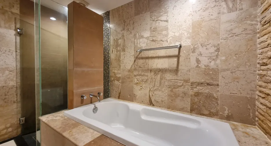 For sale and for rent 2 bedrooms condo in Mueang Phuket, Phuket