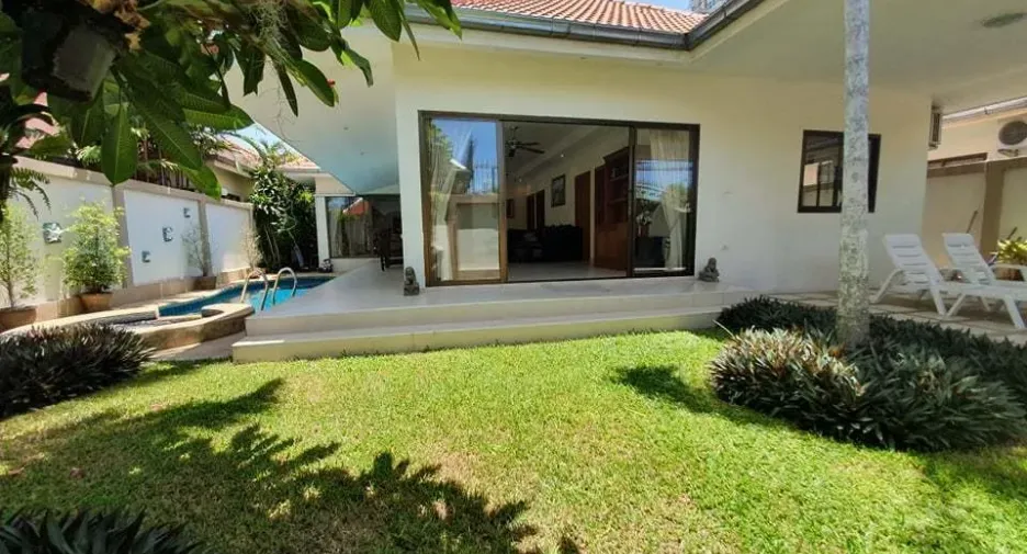 For rent 3 bedrooms villa in Bang Lamung, Chonburi