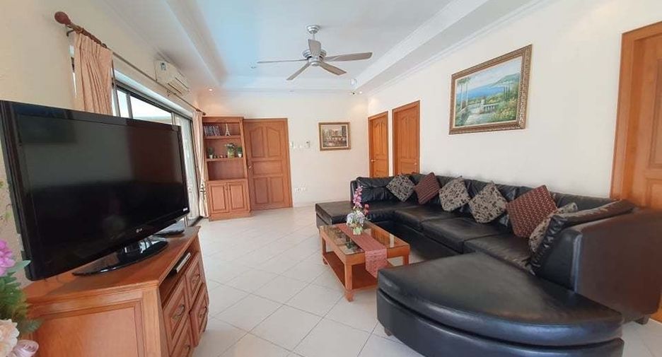 For rent 3 ベッドルーム villa in Bang Lamung, Chonburi