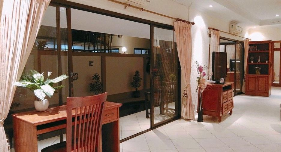 For rent 3 ベッドルーム villa in Bang Lamung, Chonburi