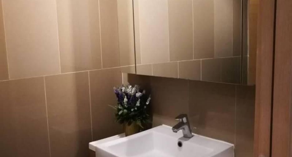 Condo en venta y en alquiler de 3 habitaciones en Pathum Wan, Bangkok