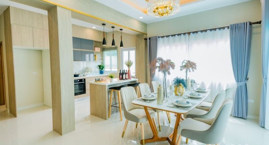 For sale 4 bedrooms house in Huay Yai, Pattaya
