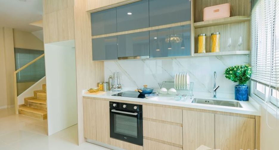 Casa en venta de 4 habitaciones en Bang Lamung, Chonburi