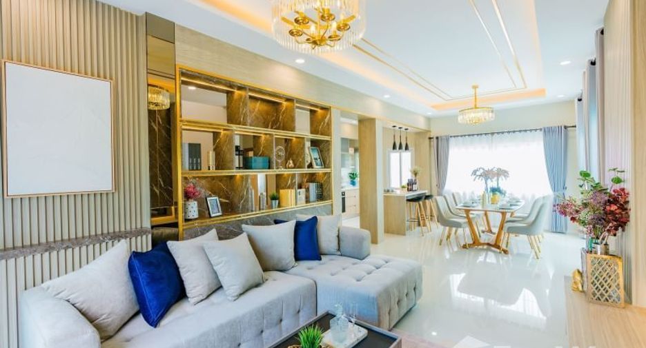 Casa en venta de 4 habitaciones en Bang Lamung, Chonburi