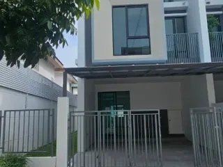 出售 3 卧室 联排别墅 在 Prawet, 曼谷
