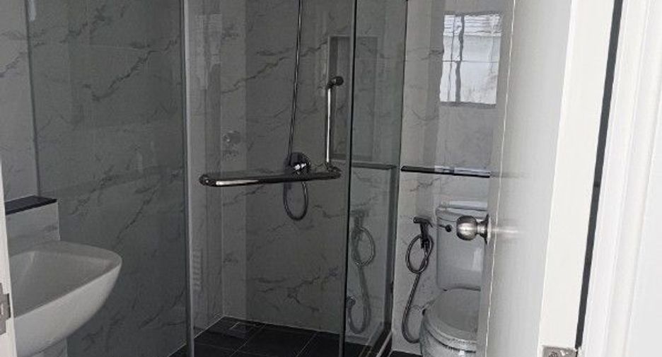 For sale 3 bedrooms townhouse in Prawet, Bangkok
