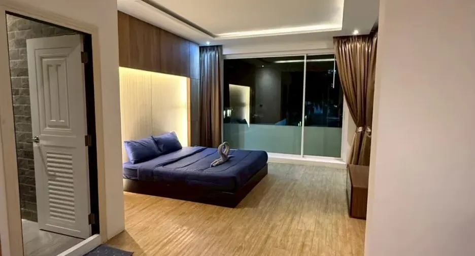 出售 和 出租 5 卧室 别墅 在 Bang Lamung, Chon Buri