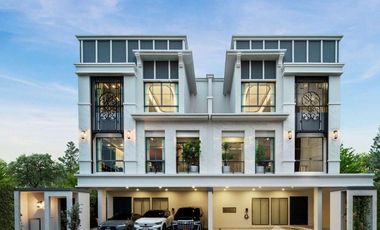 For sale 4 bedrooms townhouse in Lat Krabang, Bangkok