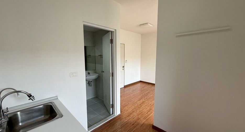 For sale studio condo in Mueang Nonthaburi, Nonthaburi