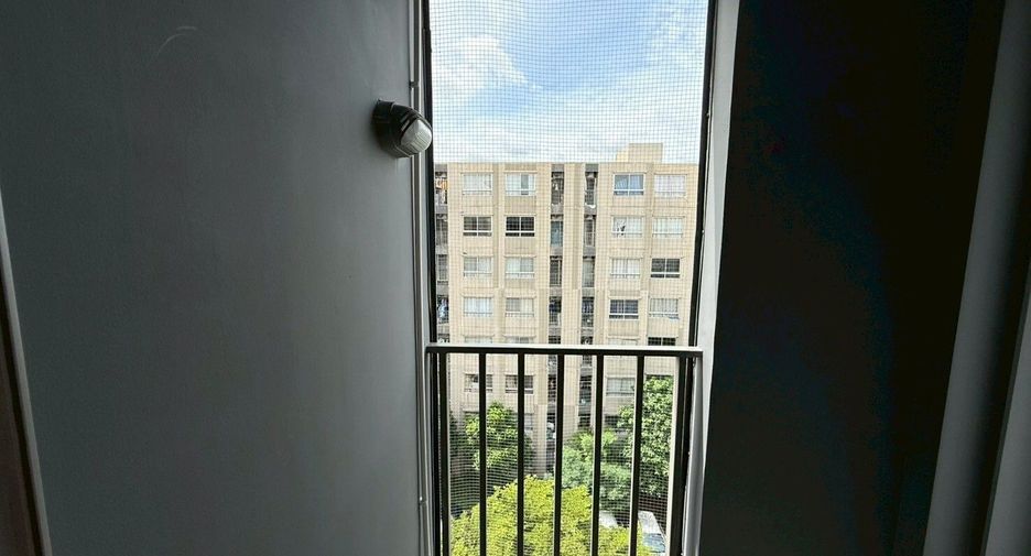 For sale studio condo in Mueang Nonthaburi, Nonthaburi