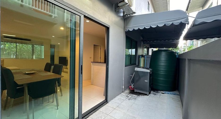 For sale and for rent 3 bedrooms townhouse in Thalang, Phuket