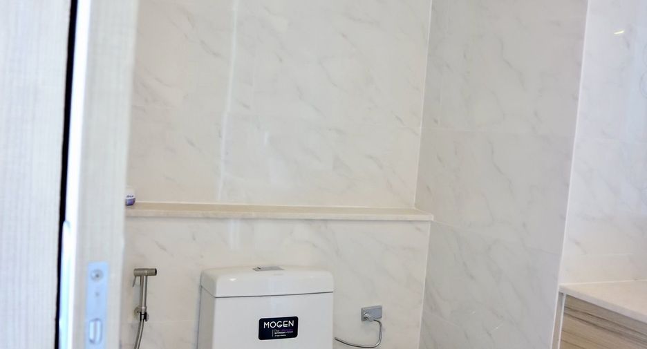 For sale studio condo in Bang Lamung, Chonburi