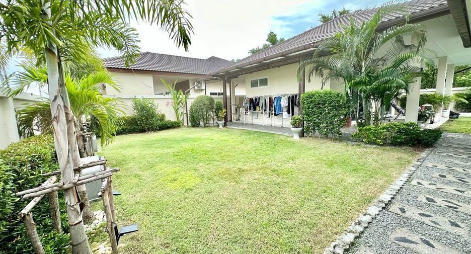 Villa en venta y en alquiler de 6 habitaciones en Bang Lamung, Chonburi