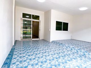 For sale 2 bedrooms townhouse in Lak Si, Bangkok