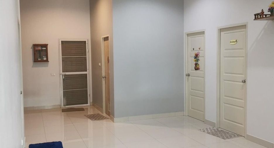 出租 3 卧室 独立屋 在 Ban Chang, Rayong