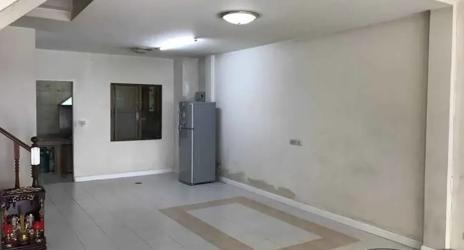 For sale and for rent 3 bedrooms house in Suan Luang, Bangkok