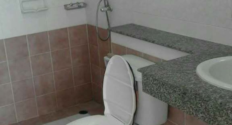 For sale and for rent 3 bedrooms house in Suan Luang, Bangkok
