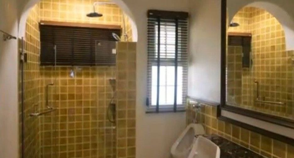 For sale and for rent 4 bedrooms house in Bang Phli, Samut Prakan
