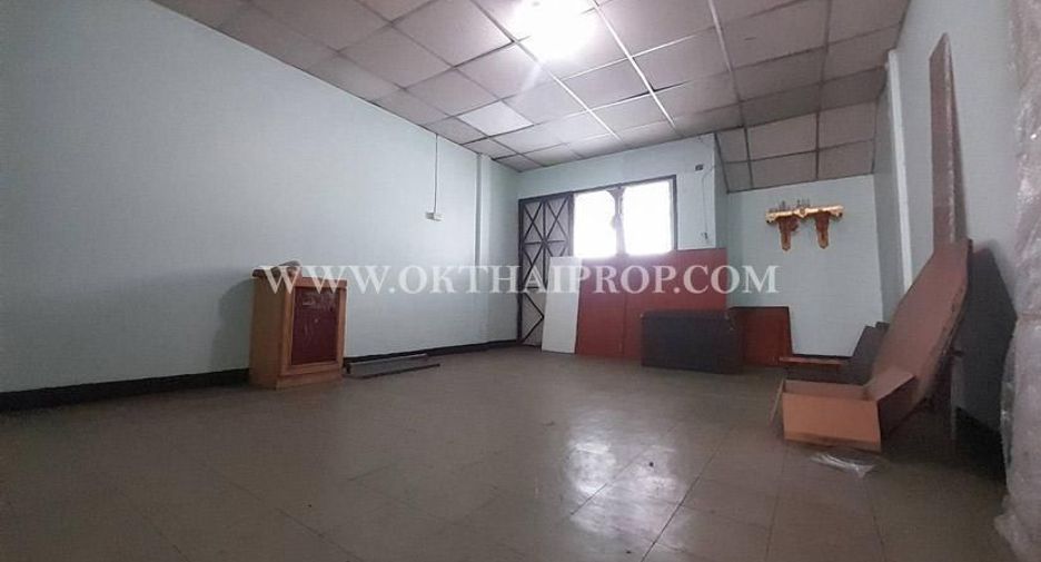 For sale 3 bedrooms townhouse in Pak Kret, Nonthaburi