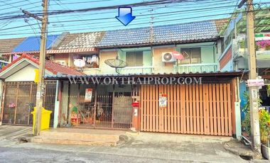 À vendre 3 chambres maison de ville à Pak Kret, Nonthaburi