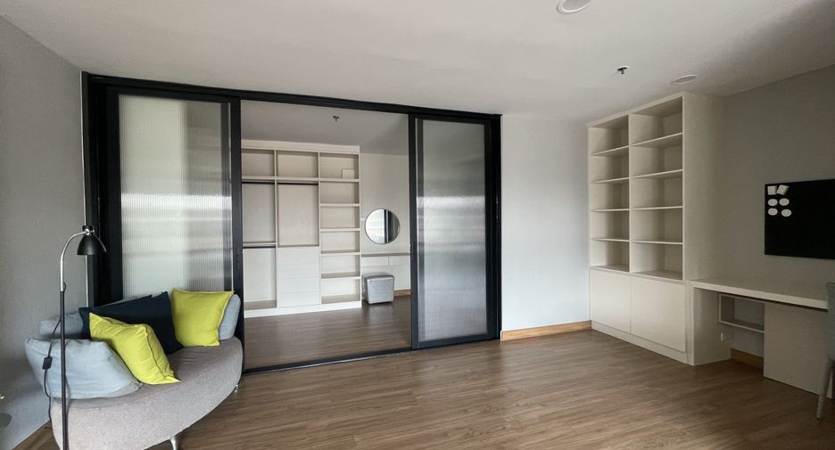 For sale and for rent 2 bedrooms condo in Khlong Toei, Bangkok
