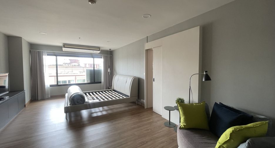 For sale and for rent 2 bedrooms condo in Khlong Toei, Bangkok