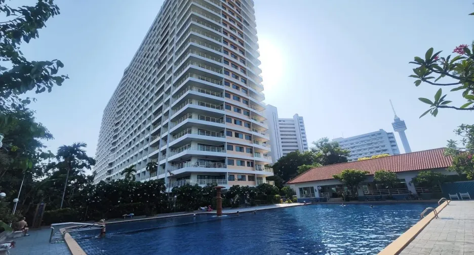À louer studio condo à Bang Lamung, Chonburi