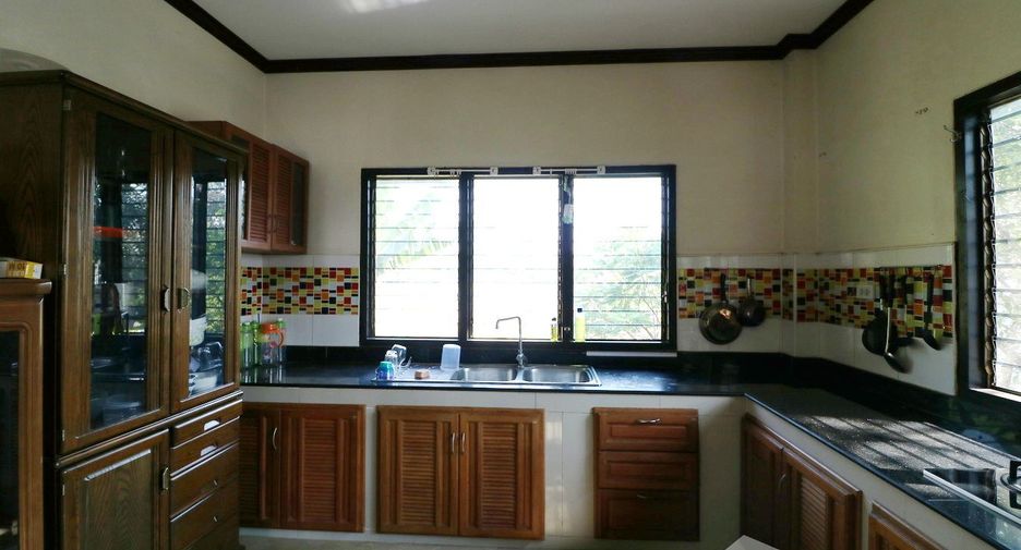 For sale 4 bedrooms house in Mueang Nong Khai, Nong Khai