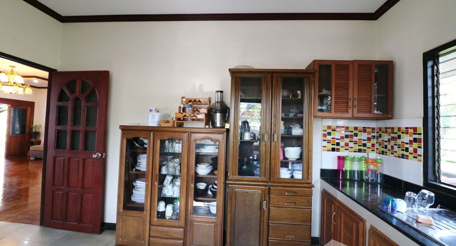 For sale 4 bedrooms house in Mueang Nong Khai, Nong Khai