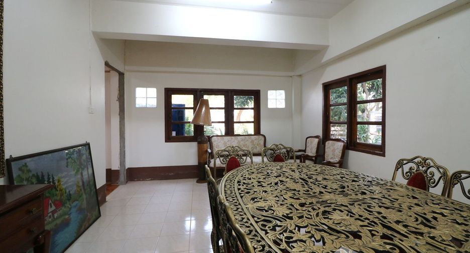 For sale 4 bedrooms house in Mueang Nong Khai, Nong Khai