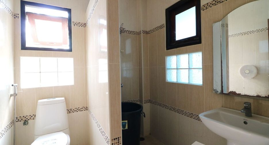 For sale 4 bedrooms house in Mueang Nong Khai, Nong Khai