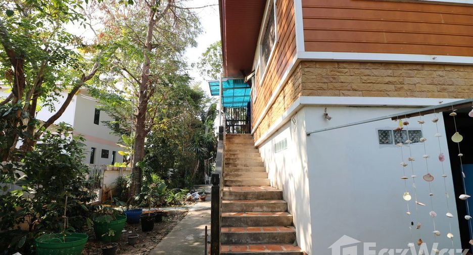 For sale 4 bedrooms house in Mueang Nong Khai, Nong Khai