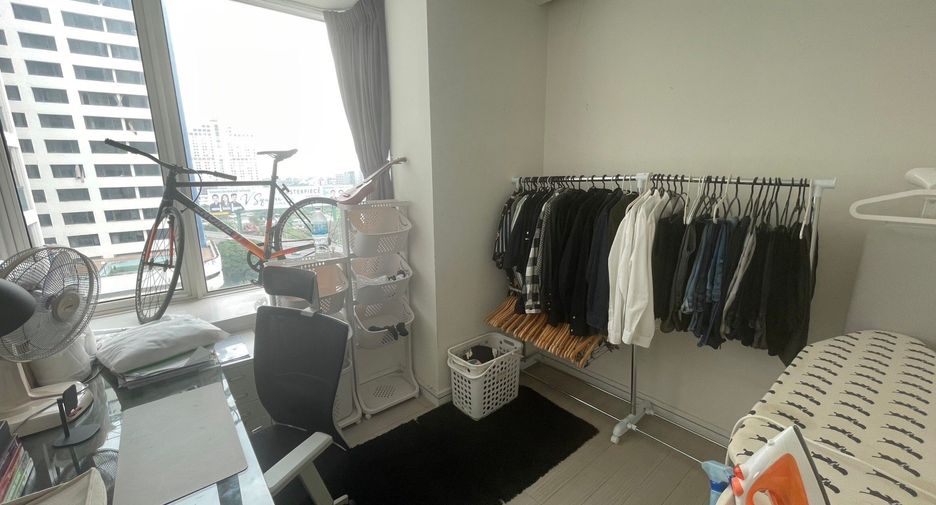 For sale and for rent 2 bedrooms condo in Huai Khwang, Bangkok