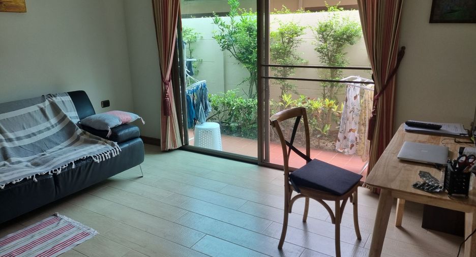 Casa en alquiler de 3 habitaciones en Bang Lamung, Chonburi
